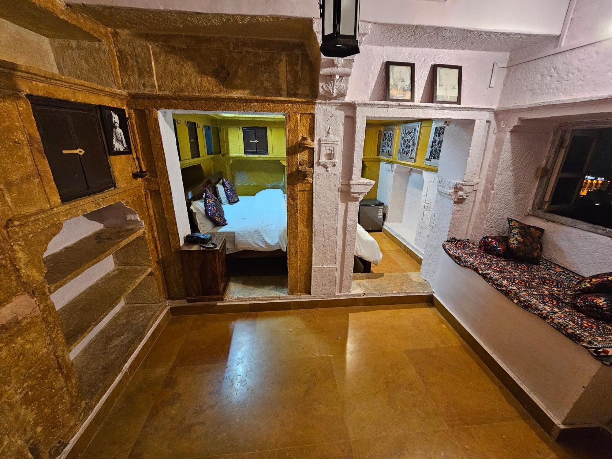 Desert Haveli Guest House Dzsaiszalmer Szoba fotó