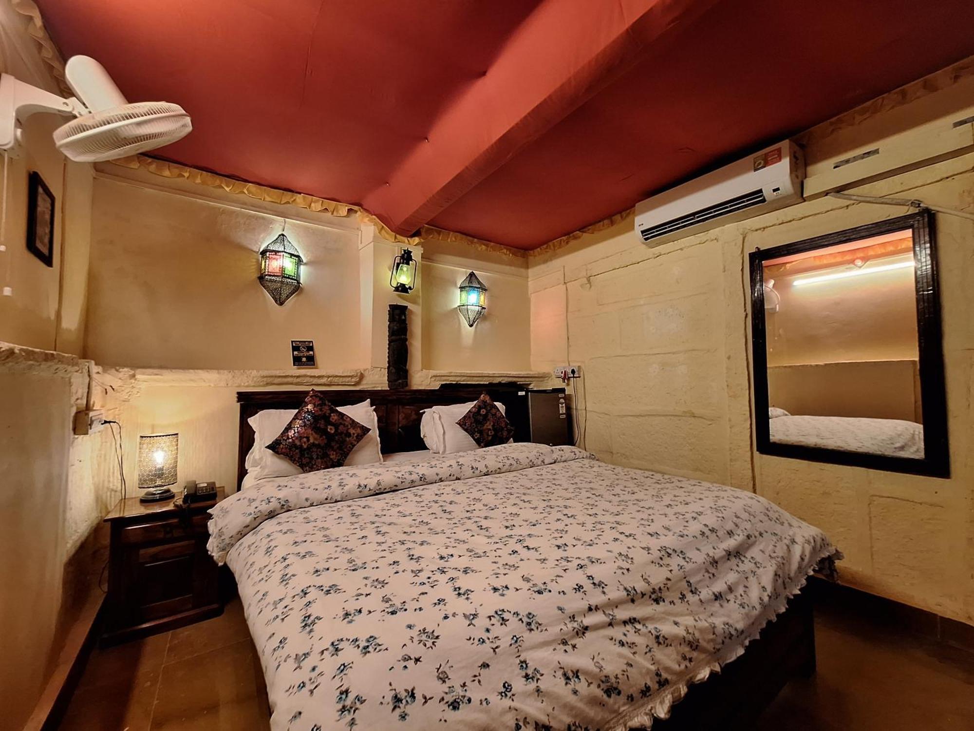 Desert Haveli Guest House Dzsaiszalmer Kültér fotó
