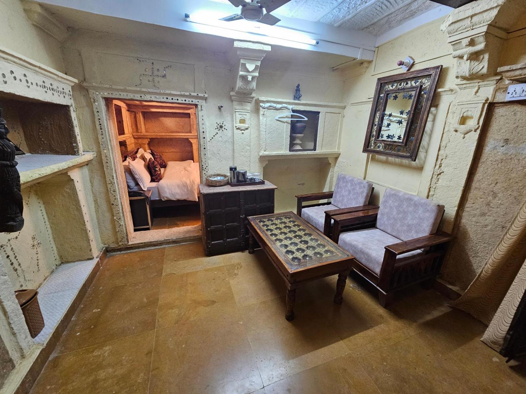 Desert Haveli Guest House Dzsaiszalmer Szoba fotó