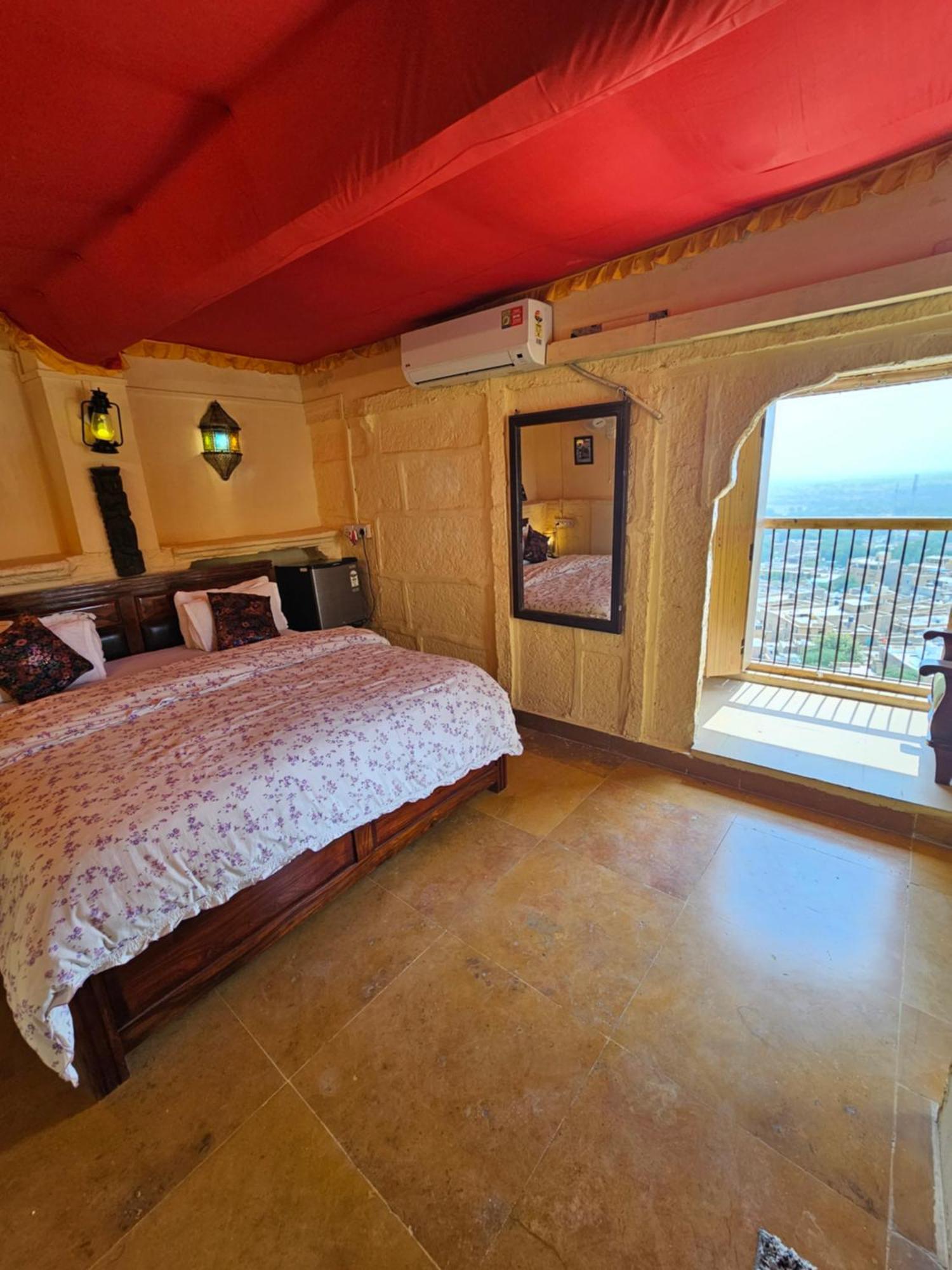 Desert Haveli Guest House Dzsaiszalmer Szoba fotó
