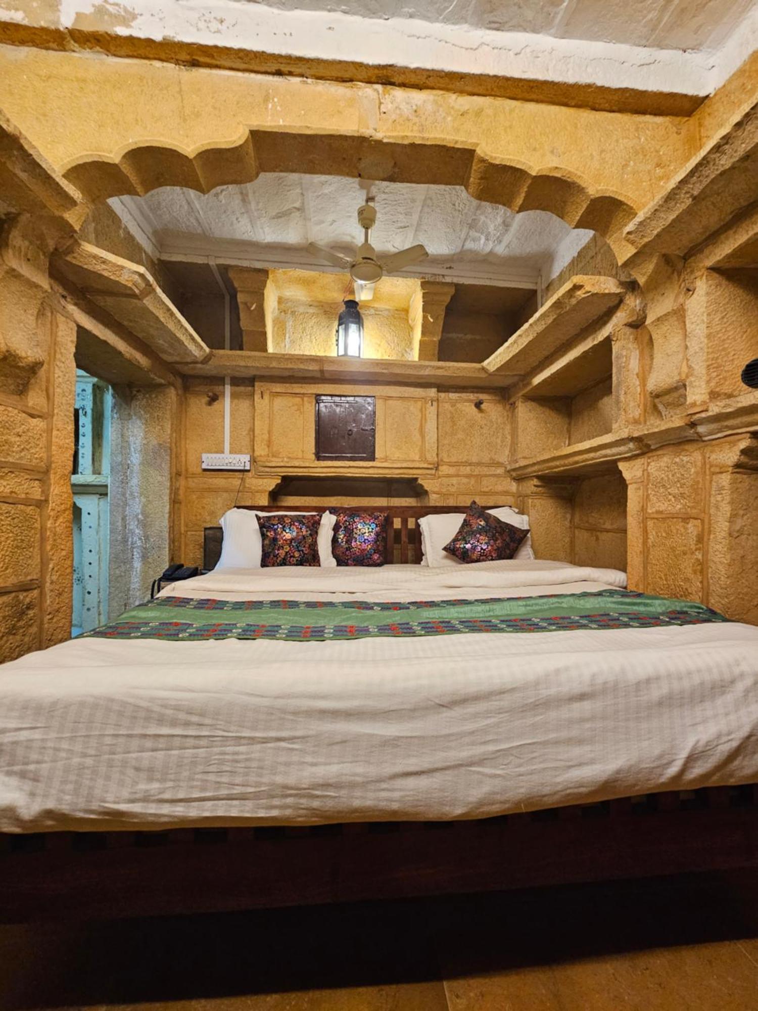 Desert Haveli Guest House Dzsaiszalmer Szoba fotó