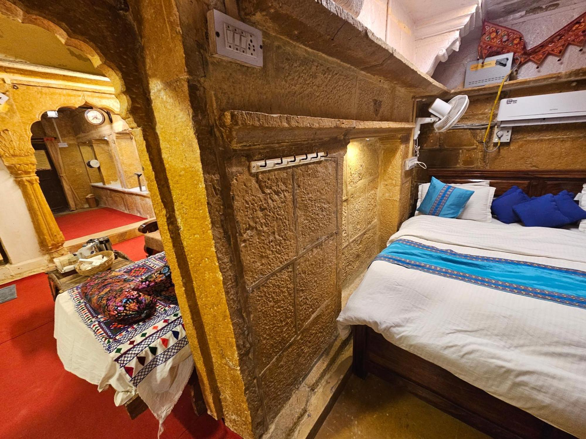 Desert Haveli Guest House Dzsaiszalmer Szoba fotó