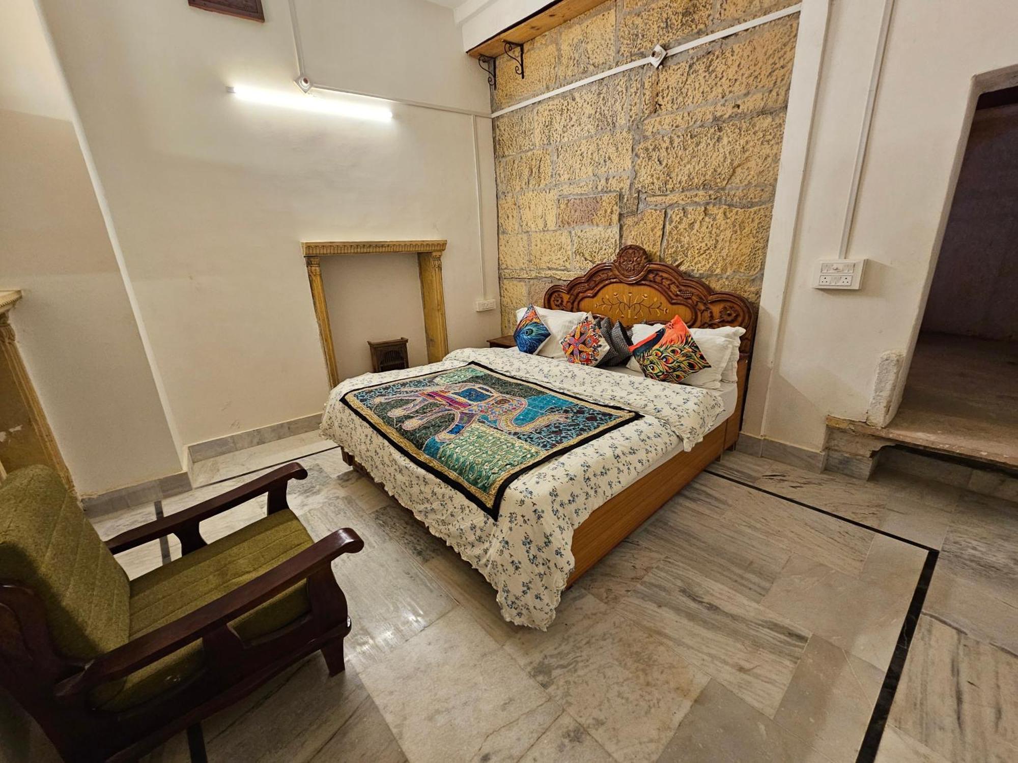 Desert Haveli Guest House Dzsaiszalmer Szoba fotó